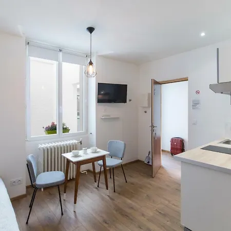 Le Pavillon Bleu شقة لورد