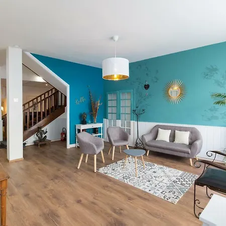 Le Pavillon Bleu لورد